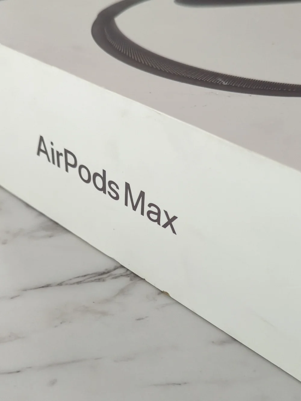 Apple AirPods Max With Smart Case